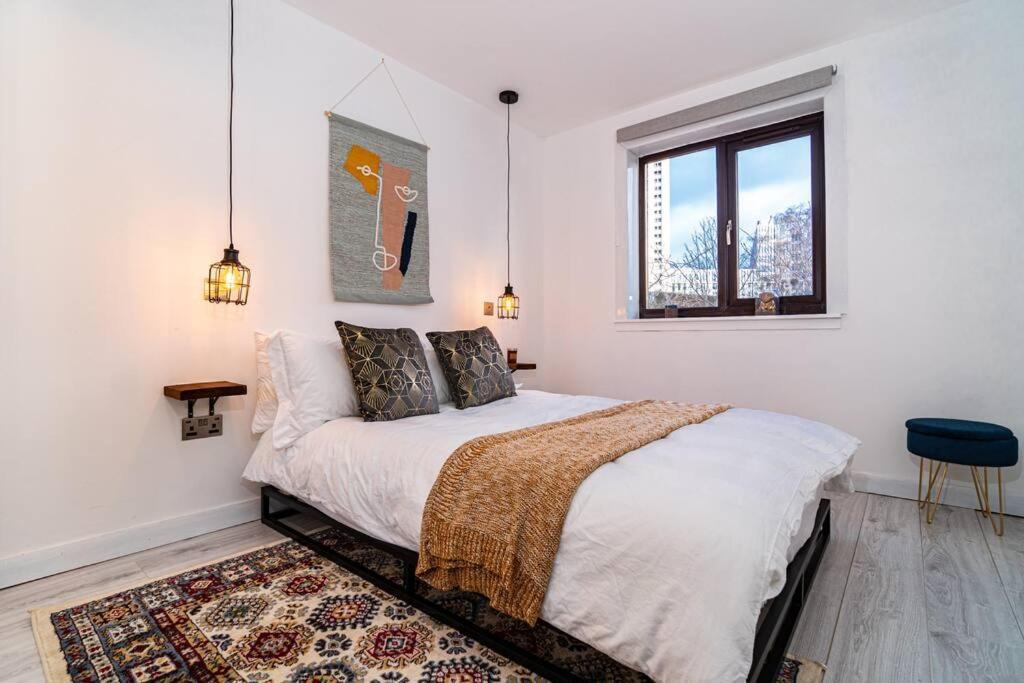 Stylish City Pad With Free Private Parking Glasgow Exterior photo